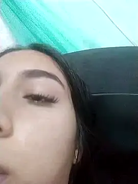 Sexy sara outdoorss online show from April 12, 2026, 4:23 pm