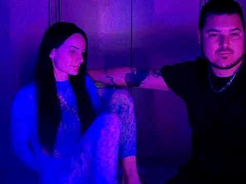 RavenXNoir online show from April 4, 2026, 9:01 pm