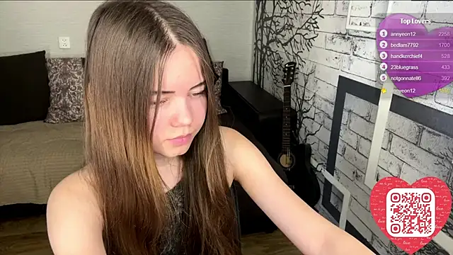 Snapshot of ElmiraDabato chatting on July 6, 2026, 6:21 am ElmiraDabato online show from July 6, 2026, 6:21 am