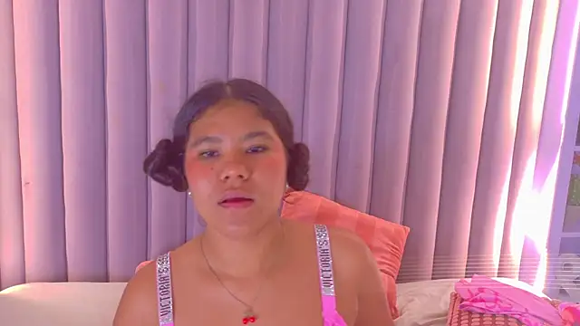 AhslyEvans   online show from June 11, 2026, 12:32 am