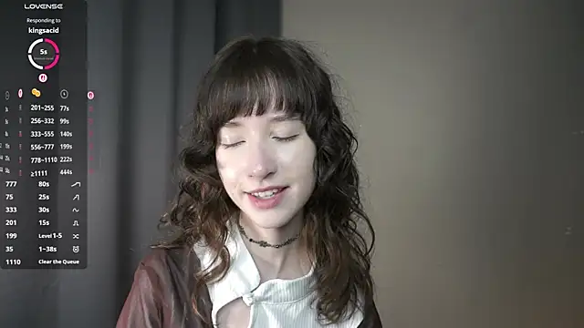 Snapshot of DellaLeck chatting on April 7, 2026, 8:20 pm DellaLeck online show from April 7, 2026, 8:20 pm