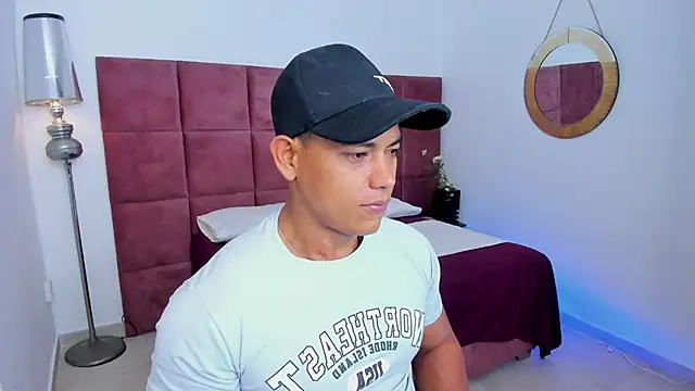 Snapshot of LORD_HERAKLES chatting on March 22, 2026, 3:15 pm LORD HERAKLES online show from March 22, 2026, 3:15 pm