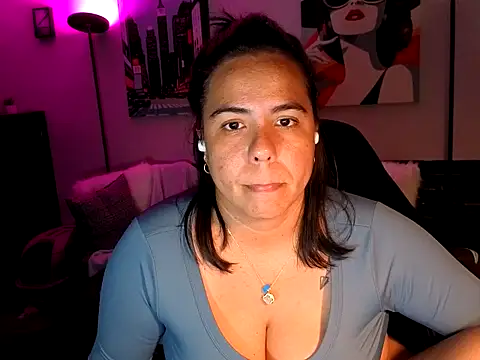 HannaJonns online show from April 13, 2026, 2:50 am