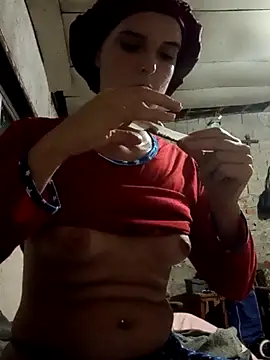 Snapshot of brendinhax2 chatting on April 5, 2026, 6:21 am brendinhax2 online show from April 5, 2026, 6:21 am