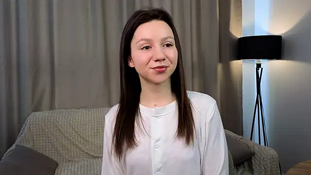 nikatiny online show from April 5, 2026, 12:13 pm