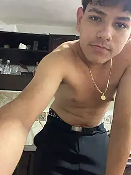 Snapshot of juanma759 chatting on April 3, 2026, 3:43 pm juanma759 online show from April 3, 2026, 3:43 pm