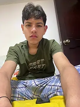 Snapshot of juanma759 chatting on April 7, 2026, 3:18 am juanma759 online show from April 7, 2026, 3:18 am