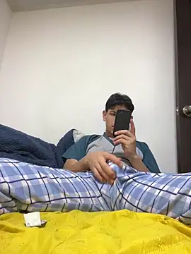 Snapshot of juanma759 chatting on April 13, 2026, 1:55 am juanma759 online show from April 13, 2026, 1:55 am