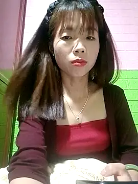 Snapshot of AmyLinee01 chatting on May 3, 2026, 6:25 pm AmyLinee01 online show from May 3, 2026, 6:25 pm