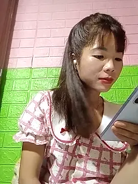 AmyLinee01 online show from June 2, 2026, 7:32 am