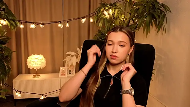 AnnaBerrys online show from March 28, 2026, 1:11 pm