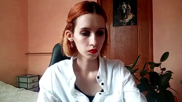 SirenFrost online show from June 11, 2026, 3:21 pm