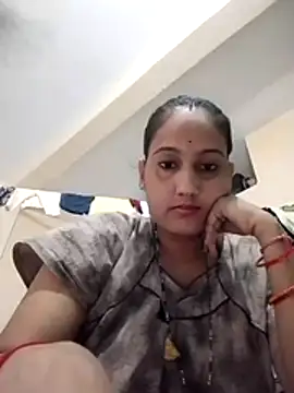 Snapshot of Sexi_roovi chatting on August 3, 2026, 5:06 am Sexi roovi online show from August 3, 2026, 5:06 am