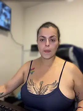 MiaHotboobs online show from May 31, 2026, 5:26 am