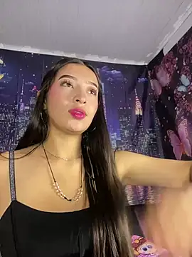 Itze Mua online show from March 24, 2026, 3:11 am