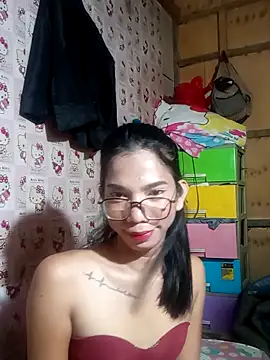 Snapshot of Lady_trix01 chatting on June 4, 2026, 4:40 am Lady trix01 online show from June 4, 2026, 4:40 am