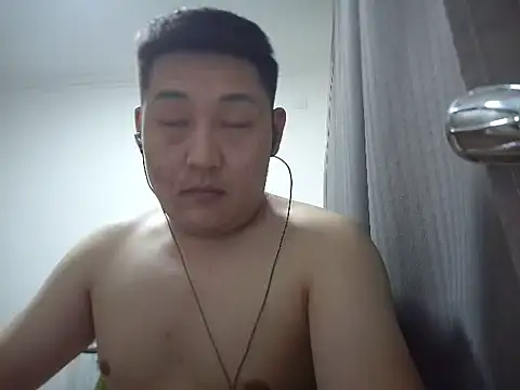 Snapshot of Llpl322 chatting on March 29, 2026, 2:06 pm Llpl322 online show from March 29, 2026, 2:06 pm