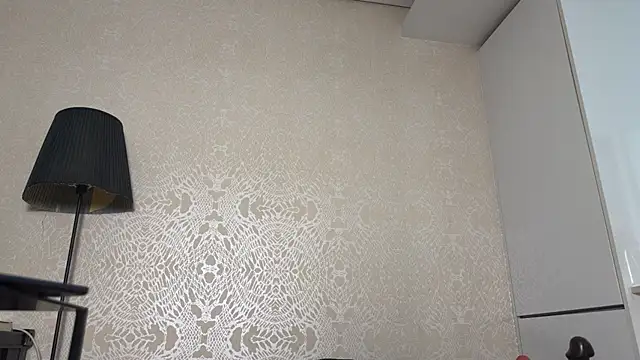 rossilaari online show from July 14, 2026, 2:45 pm