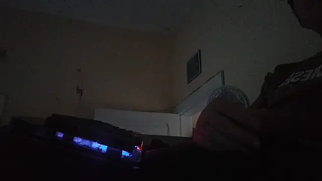 Sueliton2 online show from March 24, 2026, 8:58 pm