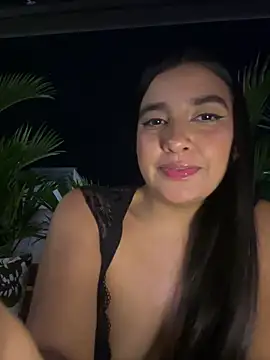 Snapshot of HaileyBiieber chatting on May 15, 2026, 11:34 pm HaileyBiieber online show from May 15, 2026, 11:34 pm