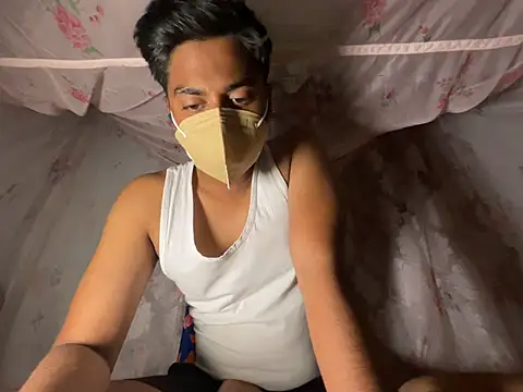 sinner2511 online show from April 10, 2026, 4:01 pm