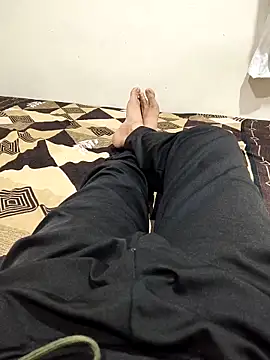 Snapshot of prince_the_Mbull chatting on March 31, 2026, 7:03 pm prince the Mbull online show from March 31, 2026, 7:03 pm