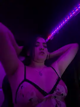 Alessia Peach online show from April 6, 2026, 12:28 pm