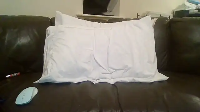Snapshot of feetlovrr94 chatting on March 24, 2026, 3:22 am feetlovrr94 online show from March 24, 2026, 3:22 am