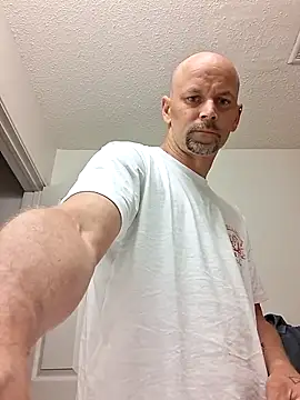 Snapshot of middickstroking chatting on April 16, 2026, 12:22 am middickstroking online show from April 16, 2026, 12:22 am