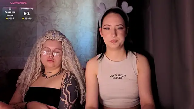 Snapshot of Luna_XoXoXo chatting on April 7, 2026, 7:31 am Luna XoXoXo online show from April 7, 2026, 7:31 am