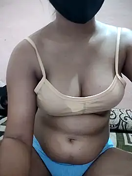 Wild Kiara online show from April 22, 2026, 4:19 pm