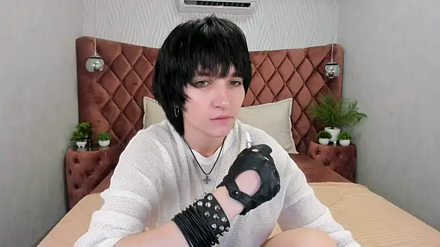 Snapshot of AdonBev chatting on June 7, 2026, 6:28 am AdonBev online show from June 7, 2026, 6:28 am