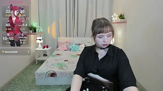 LeonaHicks online show from April 7, 2026, 6:25 am