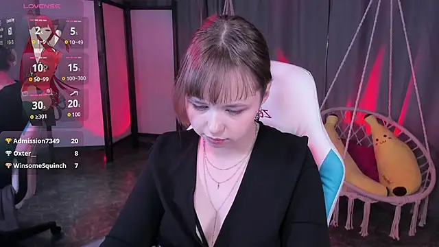 LeonaHicks online show from April 11, 2026, 7:45 am