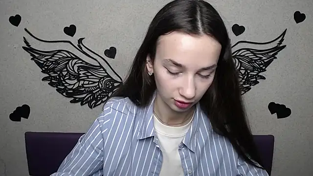 Je55icaBreeze online show from March 27, 2026, 11:43 am