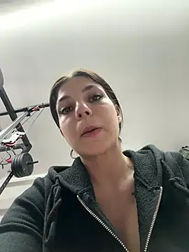 christahot online show from April 28, 2026, 4:56 pm