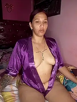 Arielybambi online show from April 15, 2026, 12:56 pm