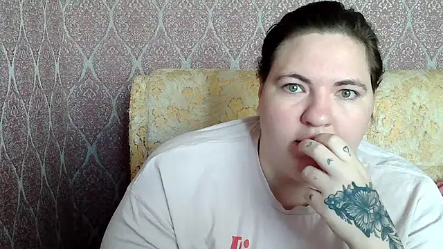 Snapshot of ElviraOreilllyX chatting on May 16, 2026, 6:32 am ElviraOreilllyX online show from May 16, 2026, 6:32 am