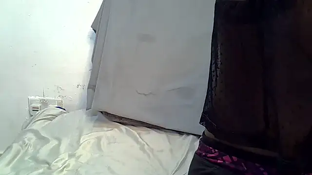 Snapshot of Sexxy_Peach chatting on April 13, 2026, 11:16 am Sexxy Peach online show from April 13, 2026, 11:16 am