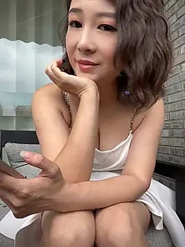 Lola666999 online show from June 28, 2026, 5:57 am