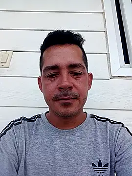 Snapshot of Gabriel_leon33 chatting on June 4, 2026, 8:15 pm Gabriel leon33 online show from June 4, 2026, 8:15 pm
