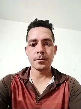 Snapshot of Gabriel_leon33 chatting on June 6, 2026, 8:35 pm Gabriel leon33 online show from June 6, 2026, 8:35 pm
