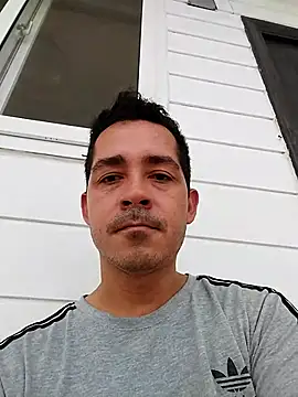 Snapshot of Gabriel_leon33 chatting on June 30, 2026, 6:20 pm Gabriel leon33 online show from June 30, 2026, 6:20 pm