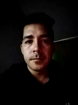 Snapshot of Gabriel_leon33 chatting on July 2, 2026, 8:26 pm Gabriel leon33 online show from July 2, 2026, 8:26 pm