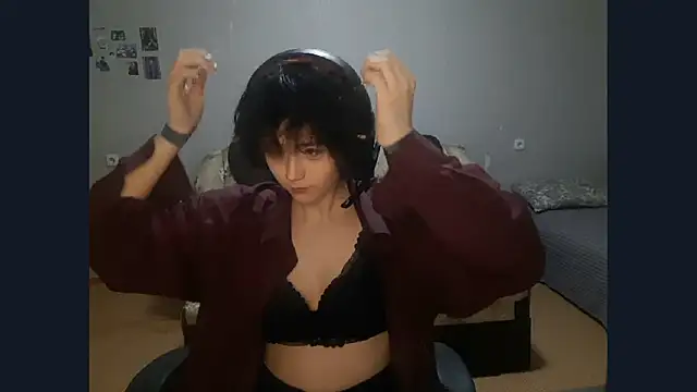 ShaynaLinley online show from April 20, 2026, 9:38 pm