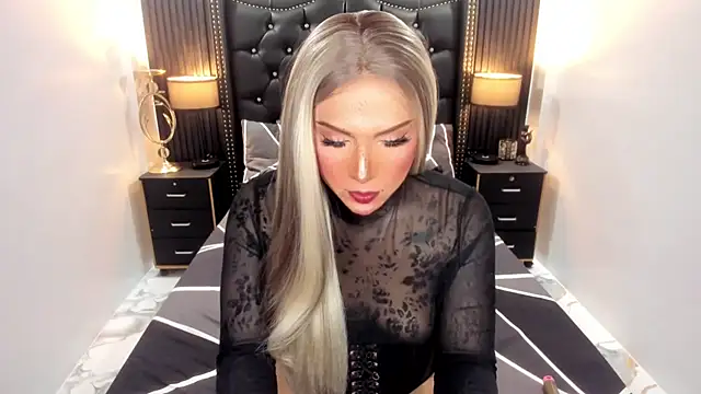 urasianhotfucker online show from April 18, 2026, 7:23 am