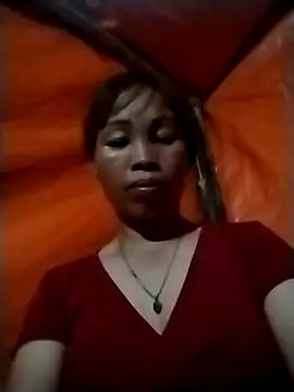 Ely-cute2k online show from April 23, 2026, 1:24 pm