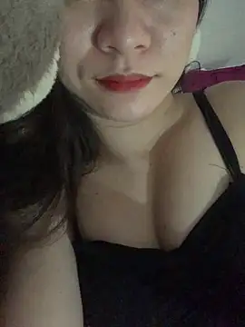 Snapshot of Nini-896 chatting on April 3, 2026, 7:39 am Nini-896 online show from April 3, 2026, 7:39 am