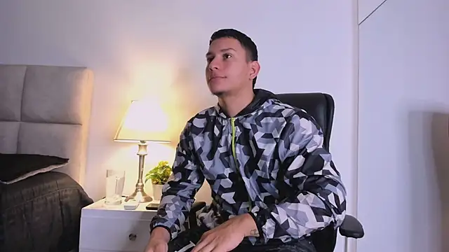 Chriss Diamond online show from June 23, 2026, 7:56 pm