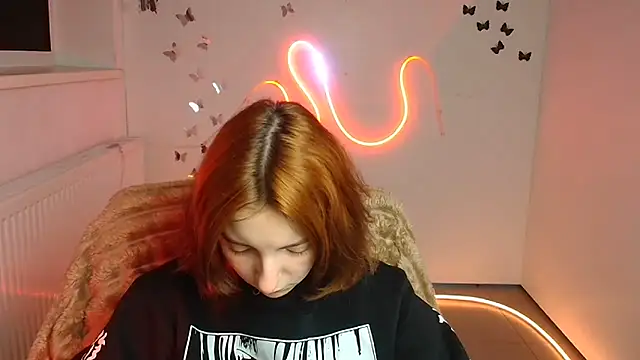 Butterfly Milly online show from April 28, 2026, 5:45 am